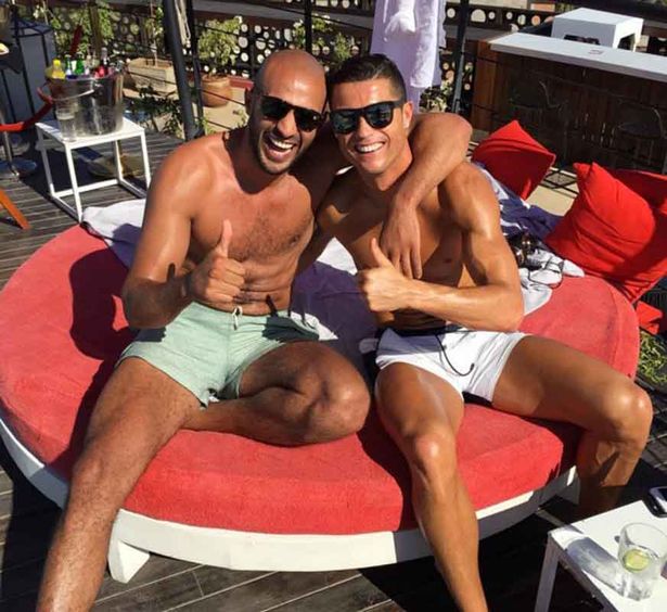 Cristiano Ronaldo-Badr-Hari-detik-bola